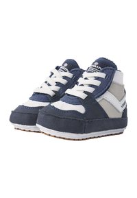 Blauwe en witte peutersneakers van een mix van suède en synthetische materialen, met vetersluiting en gestructureerde rubberen zolen.
