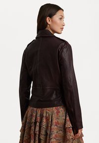 Lauren Ralph Lauren Petite BELTED BURNISHED LEATHER MOTO JACKET - Odinis švarkas - pinot noir