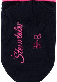 Marineblaue Socke mit pinkem geripptem Bund und verspieltem Schriftzug. Das Material ist ein glatter Strick mit auffälliger pinker Markenkennzeichnung an der Seite.