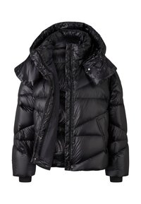 Zwarte pufferjack met een glanzende afwerking, voorzien van een capuchon, drukknoopsluiting en ribgebreide manchetten. Het ontwerp bevat gestikte delen voor isolatie.