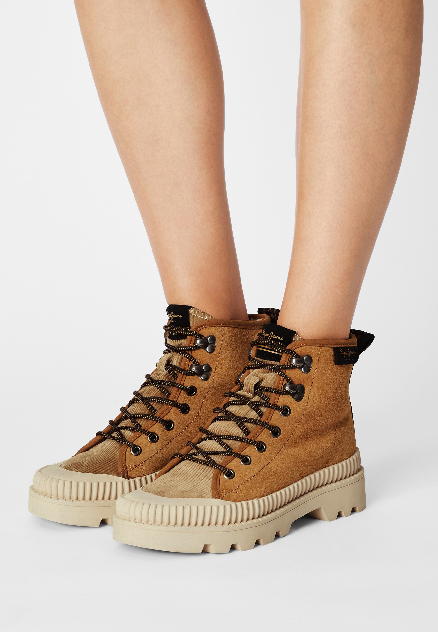 Botines PEPE JEANS - Tom Cut Boot Toto PMS50171 Black 999 - Botines - Botas  y botines - Hombre | zapatos.es