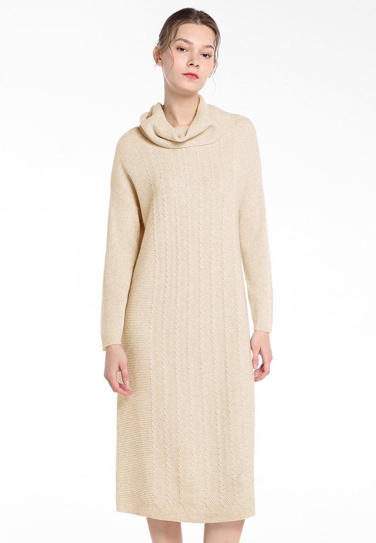 Apart Gebreide jurk crème