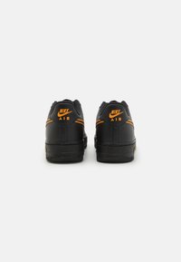 Nike Sportswear AIR FORCE 1 UNISEX - Zapatillas - black/sundial