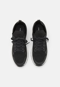 Pier One Tossud - black