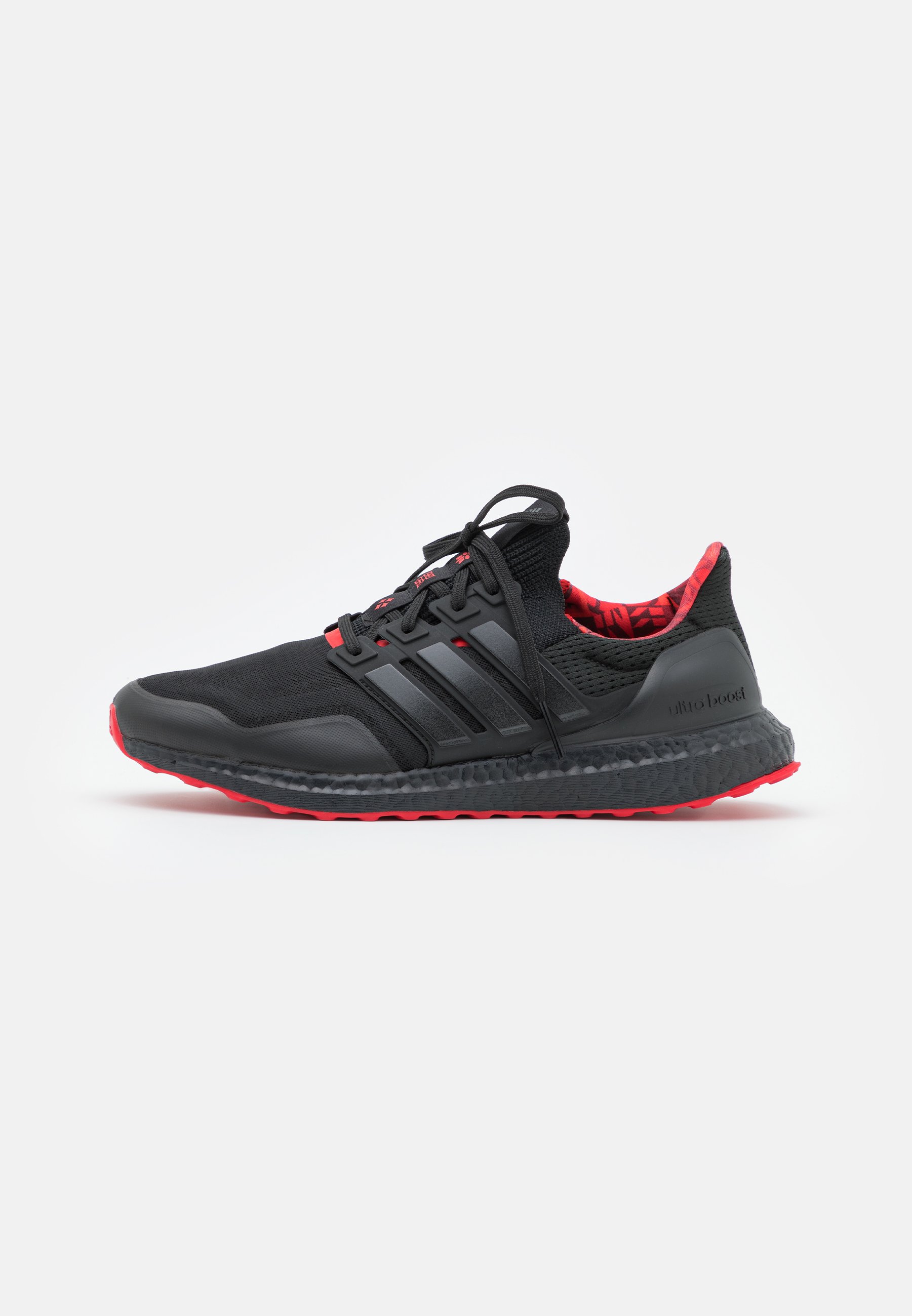 adidas Performance ULTRABOOST 5.0 UNISEX - Trainers - core black/iron  metallic/scarlet/black - Zalando.de
