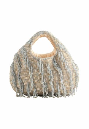 Vävd handväska i beige med texturerad yta, prydd med långa, pastellfärgade fransdetaljer och ett cirkulärt utskärningshandtag. Fodrad insida.