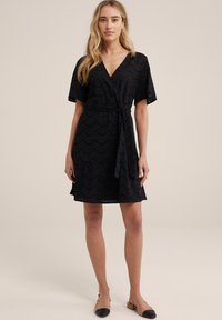 WE Fashion Dnevna haljina - black