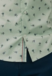 Next SHORT SLEEVE -  REGULAR FIT - Pluus - sage green ditsy floral