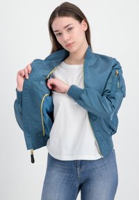 Alpha Industries Bomber jakna - vintage marine