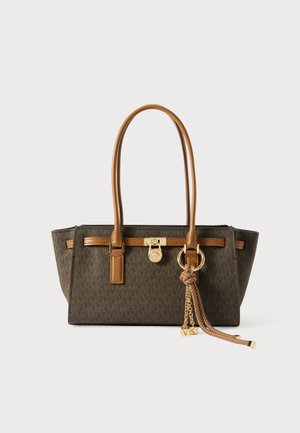 HAMILTON TOTE CHARM - Rankinė - brown
