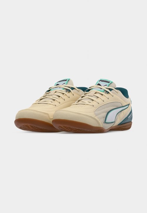 PUMA TRUCO IV JR UNISEX - Indoor football boots - sugared almond/white/emerald ice/mint jelly/black — foto 3