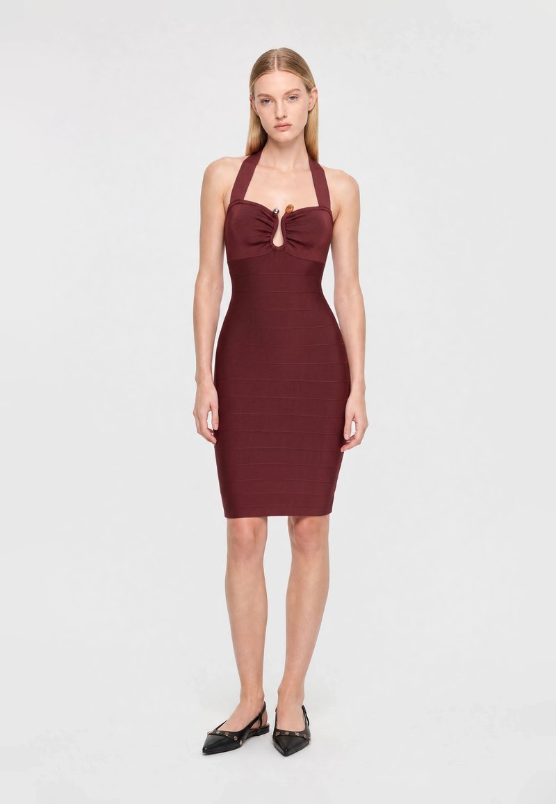 guess burgundy dress HALTER STRAP MELANIE NOVELT - Shift Open back adorned with Beautiful Woman Tanned Skin Select size:Large Colour: BLUE Polka dot
