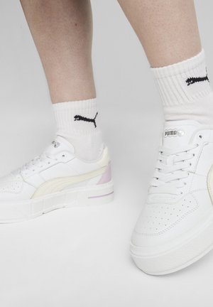 Puma CALI COURT - Zapatillas - white grape mist