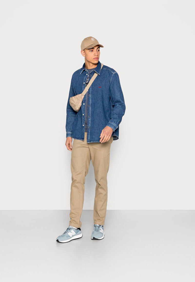 Herren Freizeithemden | Diesel D-SIMPLY DIESEL LIBRARY Hemd 01/dark-blue denim - JY39183 Herren Freizeithemden | Diesel D-SIMPLY DIESEL LIBRARY Hemd 01/dark-blue denim - JY39183