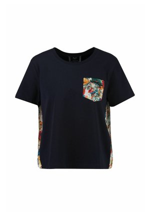 Navyblauwe katoenen t-shirt met een bloemenpatroon op de zak en de zijkanten. Ronde hals en korte mouwen, casual pasvorm met een zachte textuur.