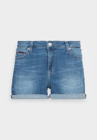 Džínové šortky v středně modré barvě, se zapínáním na knoflík vpředu, ohrnutým lemem a jemným opotřebením. Obsahují zadní kapsu s kontrastním prošíváním.