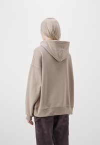 Alpha Industries ESSENTIALS HOODY - Sudadera - vintage sand