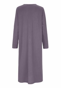 Pitkähihaisessa mekossa on hillitty purple väri, suora leikkaus ja pyöreä pääntie. Se on valmistettu pehmeästä ja kevyestä kankaasta, jossa on sileä rakenne.