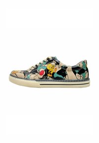 Sneaker mit einem beigen Lederobermaterial, bunten Cartoonfiguren, schwarzen Akzenten und einer weißen Gummisohle mit strukturierter Oberfläche.