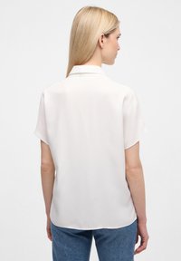 Eterna VISCOSE SHIRT - LOOSE FIT - Overhemdblouse - off white