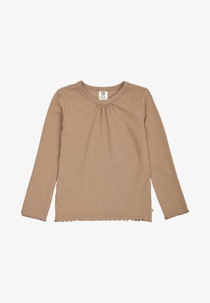 Langärmeliges, hellbraunes geripptes Shirt mit kleinen Raffungen unter dem runden Ausschnitt und dezentem Salatblattabschluss an Ärmeln und Saum.