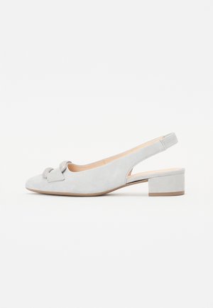 Kergest hallist sametist slingback kingad, ümarate varvaste ja lipsu aktsendiga. Omab madalat plokknina ja avatud tagaosa disaini.