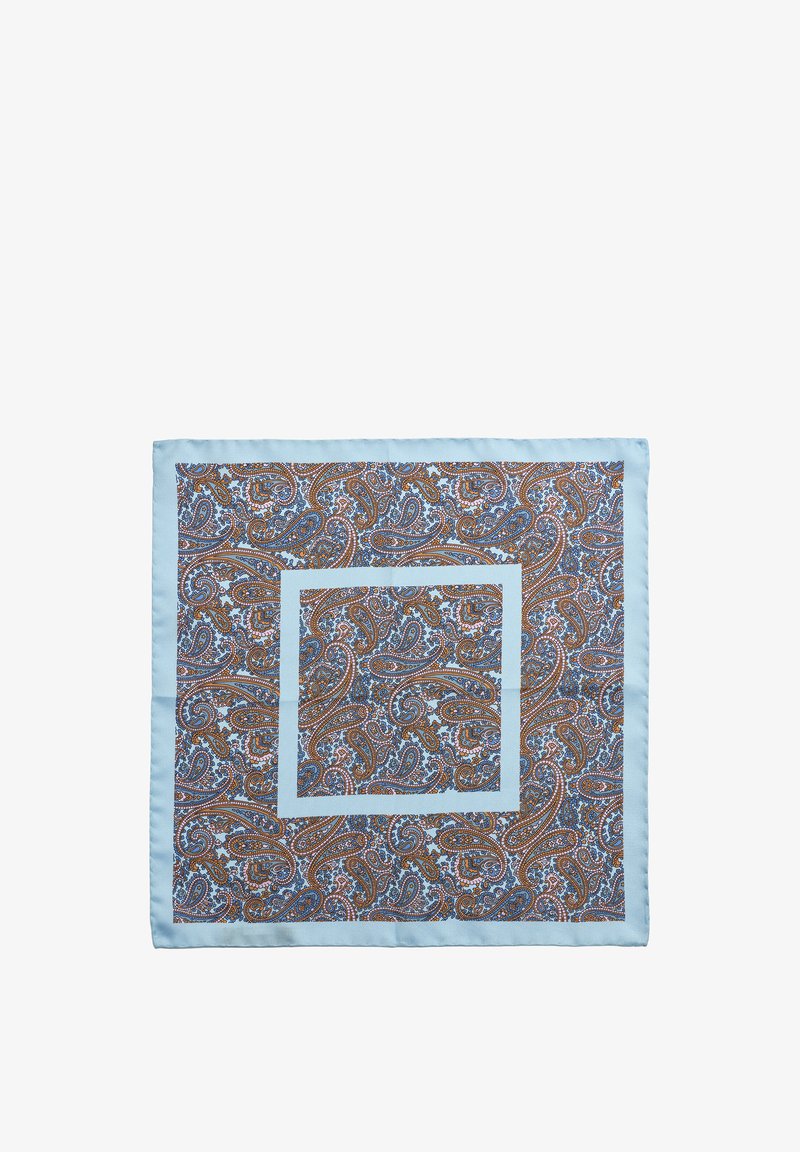 Silkfyrkantig scarf med ett paisleymönster i blått, brunt och orange, kantad med en ljusblå satinkant.