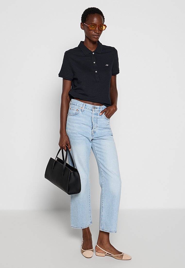 SLIM FIT