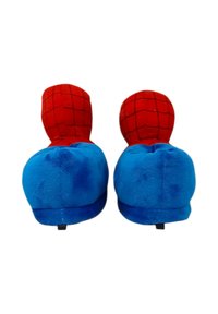 Coppia di pantofole soffici con parte superiore rossa a motivi di Spiderman e base imbottita blu, viste da davanti.