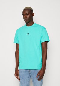 Nike Sportswear TEE - T-shirt básica - light menta