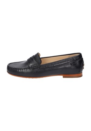Schwarze Lederloafers mit genähtem Vorderteil, niedrigem Absatz und brauner Gummisohle. Sie besitzen eine glatte Textur und ein minimalistisches Design.