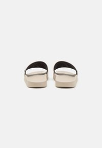 BOSS KIRK UNISEX - Muiltjes - open white