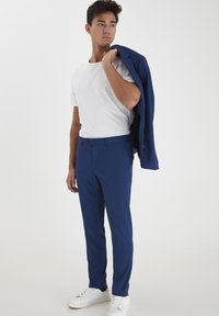 Casual Friday CFPIHL SLIM FIT - Pantalón de traje - estate blue