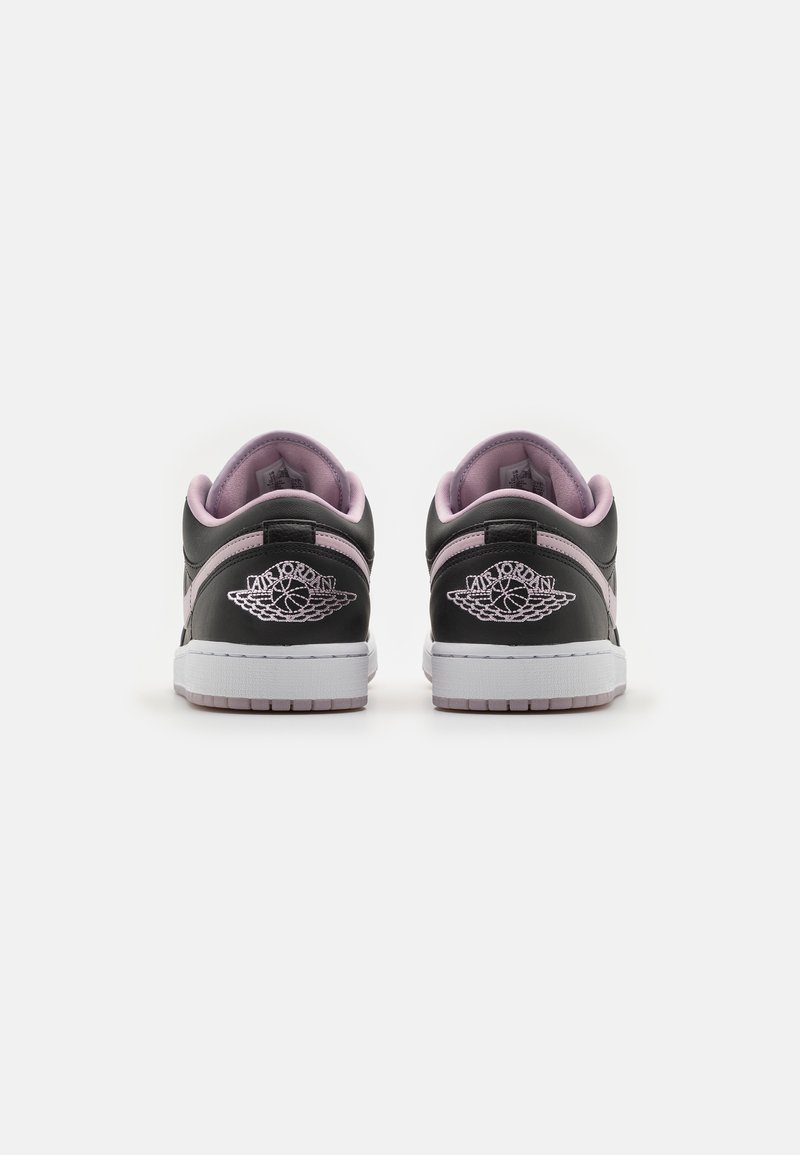 jordan 1 low black white purple