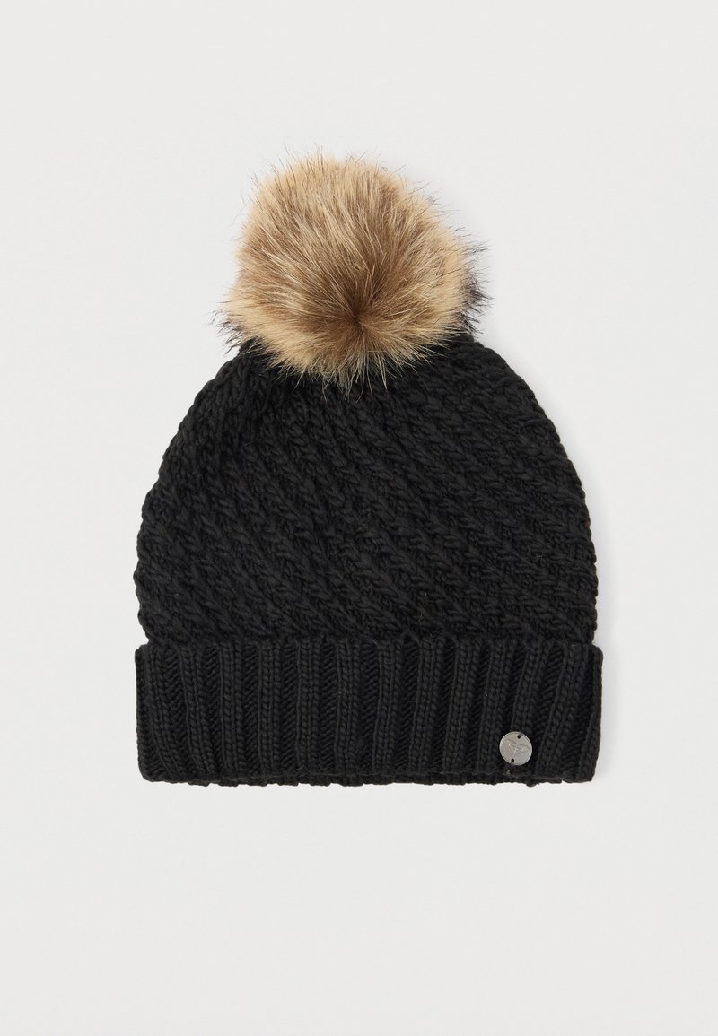 Berretto in maglia nera con un motivo testurizzato, caratterizzato da un pompon in pelliccia sintetica in cima e un bordo a coste con un piccolo accento metallico.