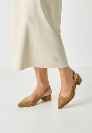 Classic heels - cognac