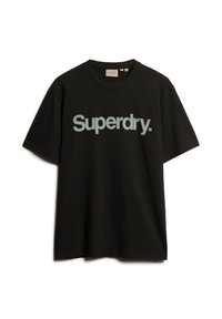 Camiseta de algodón negra con un gran logo "Superdry." en gris claro en el frente. Diseño de cuello redondo con mangas cortas y un ajuste relajado.