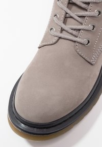 Tamaris Scarponi da trekking - light grey