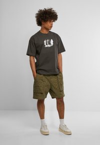 Market CALL MY DEALER - Triko s potiskem - washed black