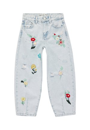 Lyseblå revnet jeans med farverige broderede blomster foran, med knaplukning og bæltestropper.