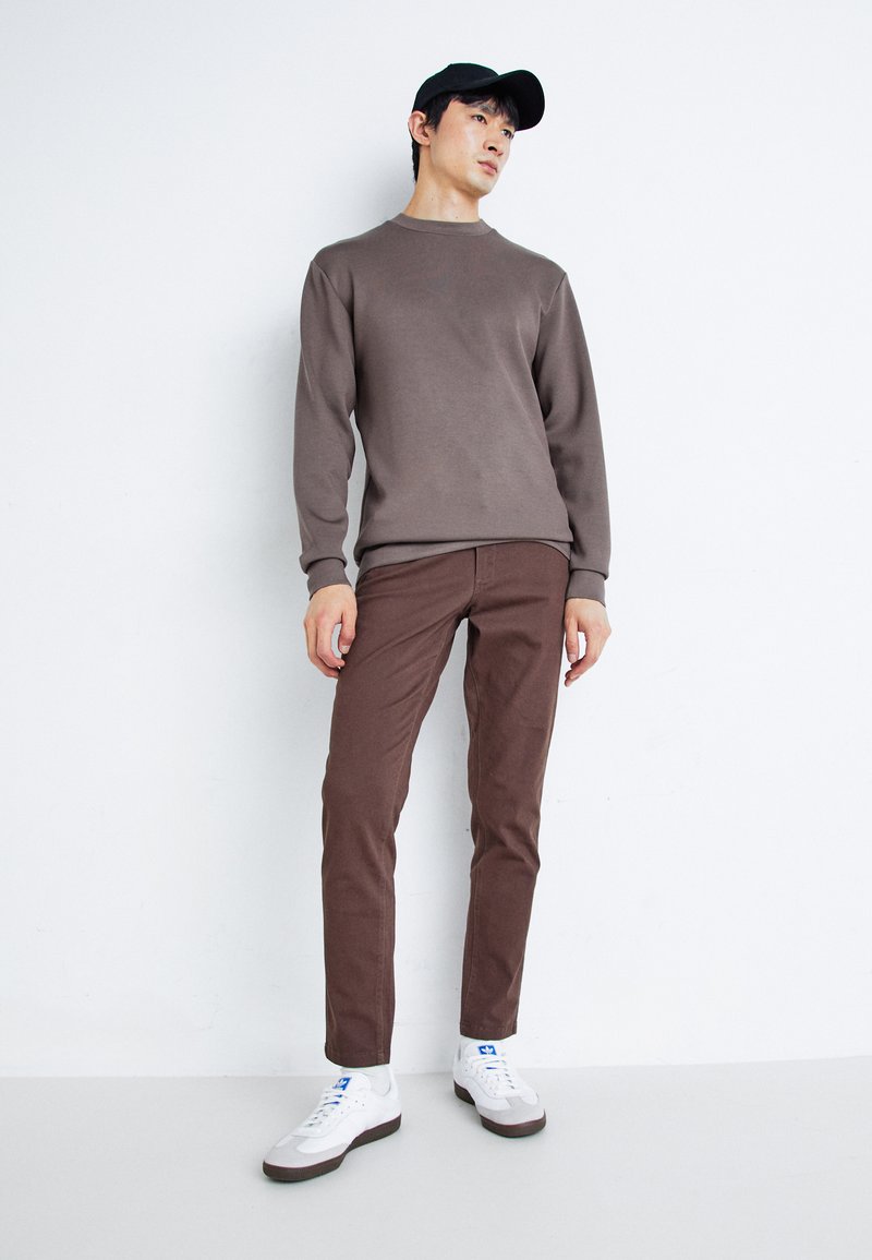 Jack & Jones - JJIMARCO JJDAVE 2 PACK - Chinos - chocolate brown/castor gray, Förstora