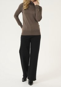 Kaffe Maglione - brown