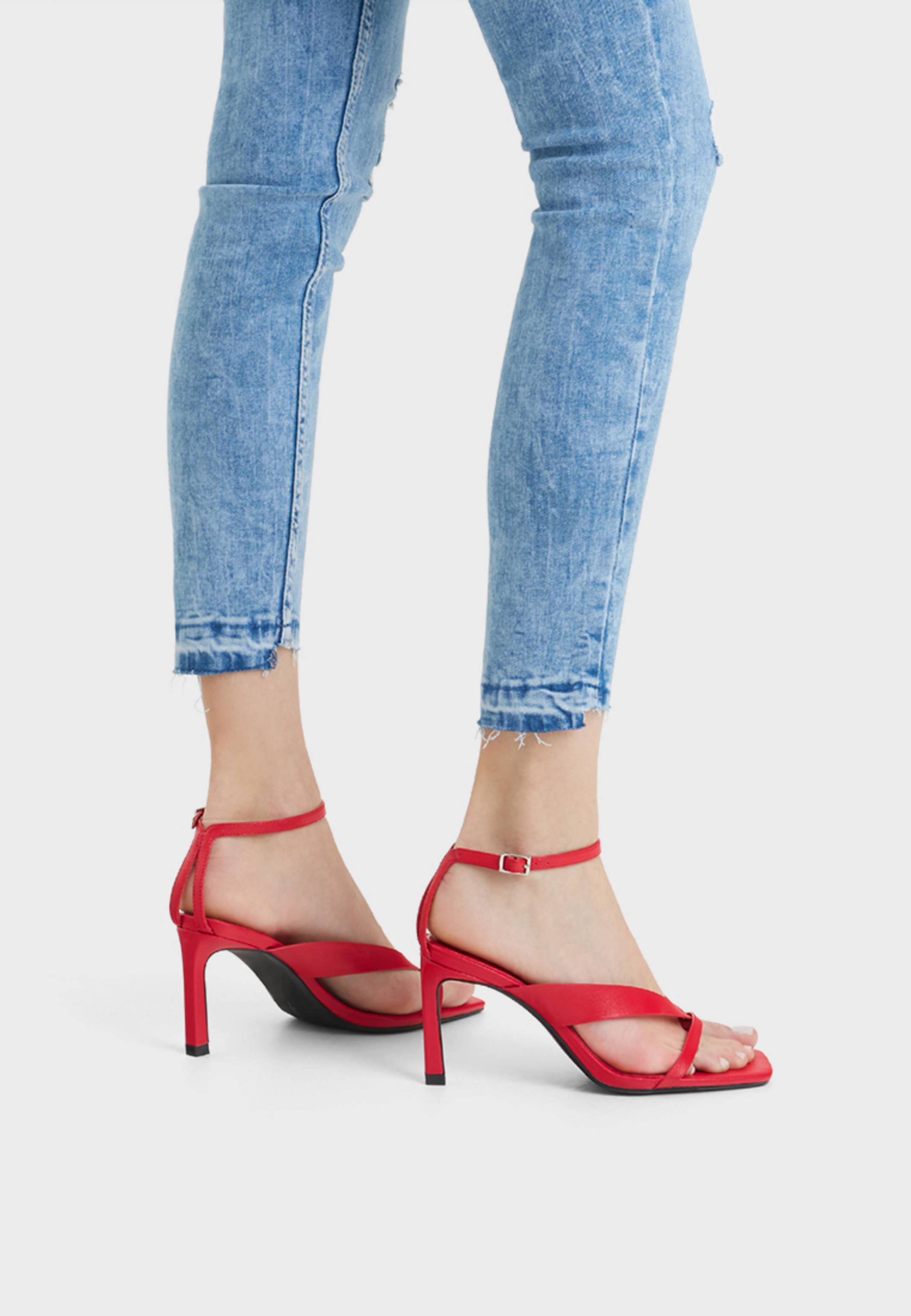 escarpin rouge bershka