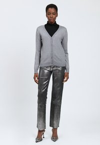 INFLUENCER Cardigan - grey