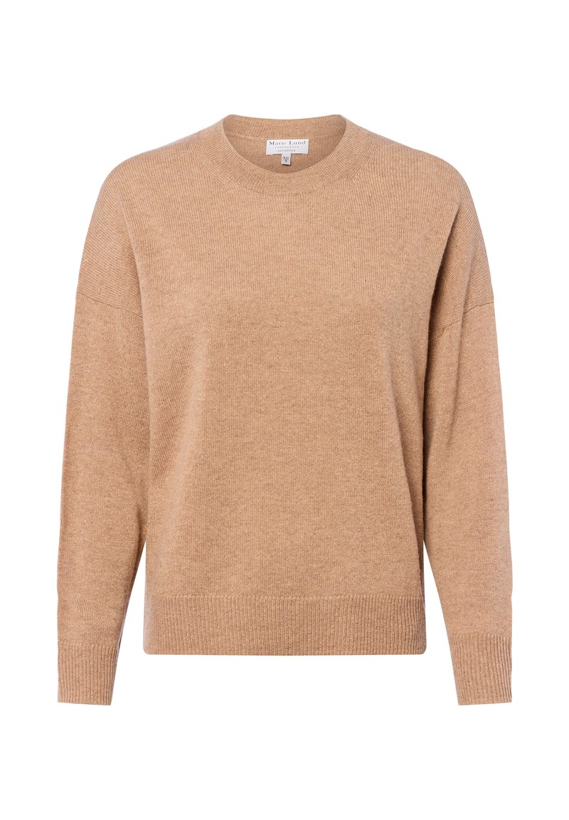 Beige Strickpullover mit Rundhalsausschnitt, fallenden Schultern und gerippten Bündchen und Saum. Weiche Textur, lässige Passform und minimalistisches Design.