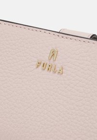 Furla CAMELIA M COMPACT WALLET - Peněženka - corolla