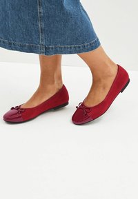 Next FOREVER COMFORT - Ballerinat - red toe cap