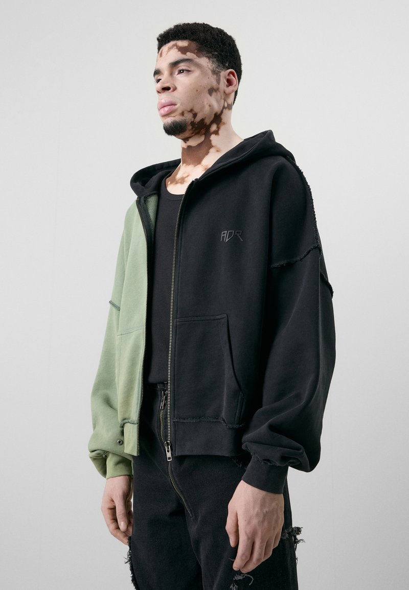 Sweat à Capuche Zippé Lukka Noir Et Gris Avec Bordure Vert Vif - Taille S Femme, Occasion Très Bon état