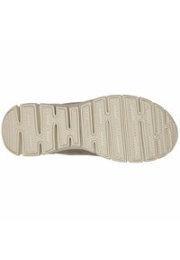 Suela de zapato que presenta un material de goma beige con un patrón de agarre texturizado y ranuras para tracción. Punta redondeada con suela plana.