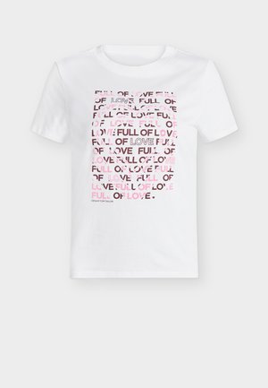 Hvit bomulls-T-skjorte med gjentatt tekstdesign i svart og rosa som sier "FULL AV KJÆRLIGHET". Korte ermer, rund hals.